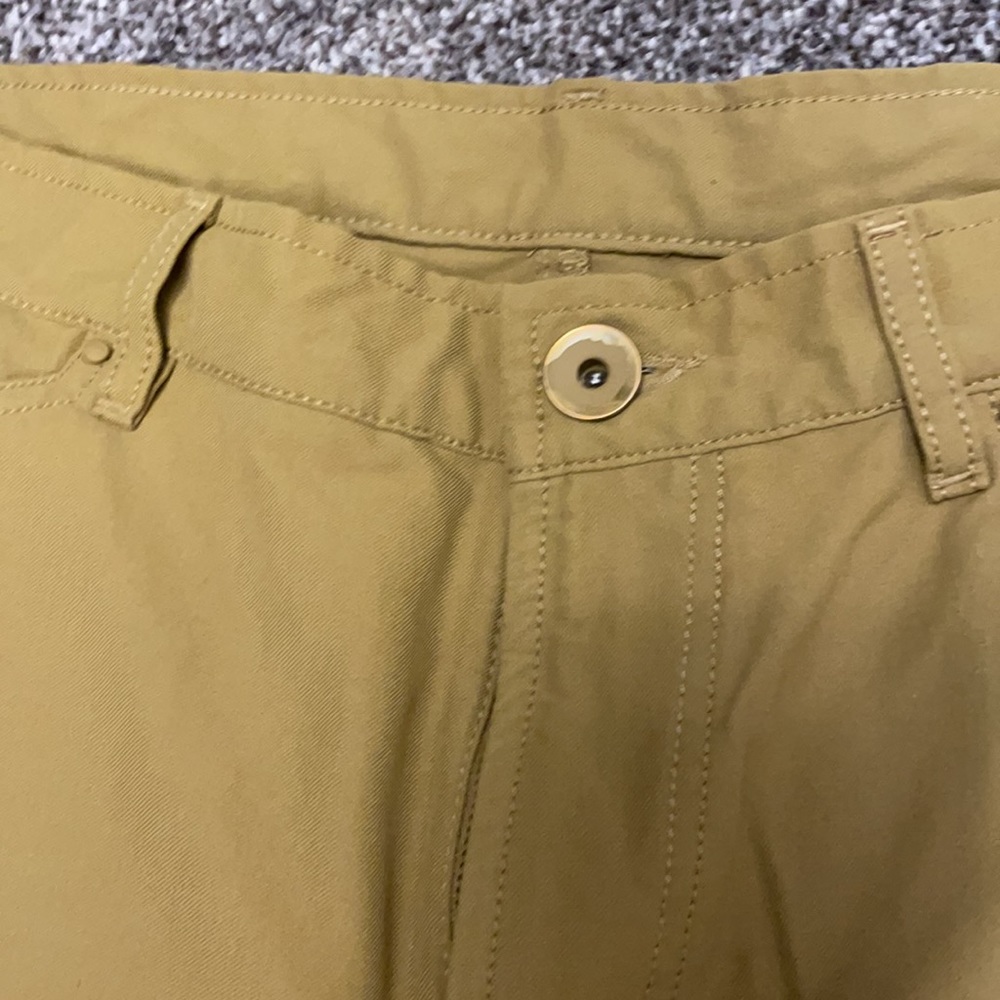 MEC Shorts - Picture 2 of 8